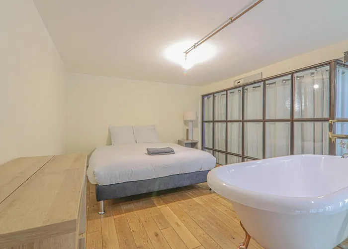 Apartment 2 Bedroom Centre With Netflix Paris