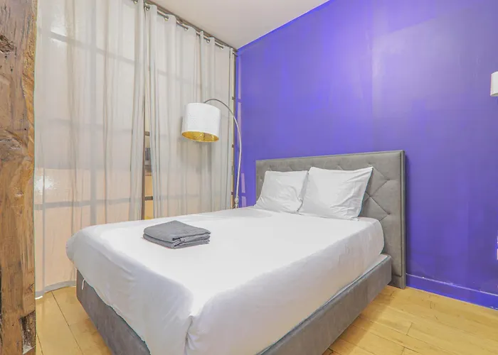 2 Bedroom Centre With Netflix * Paris
